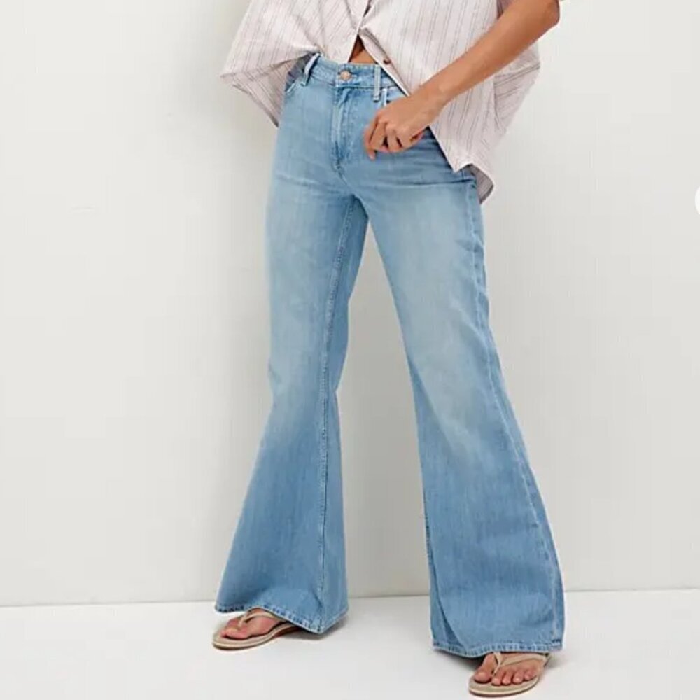 NWT Free People Avalon Drapey Flare Jeans in Vertigo